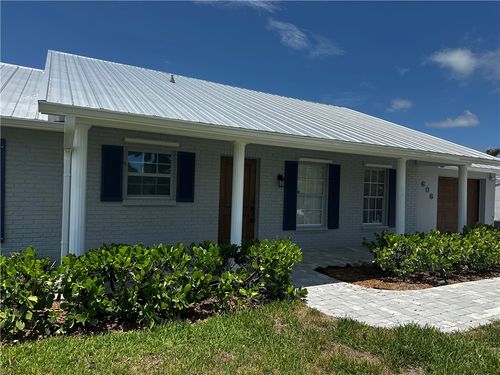 606 Conn Way, Vero Beach, FL, 32963-1452 | Card Image