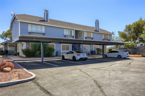 203-5890 Medallion Dr, Las Vegas, NV, 89122-0218 | Card Image