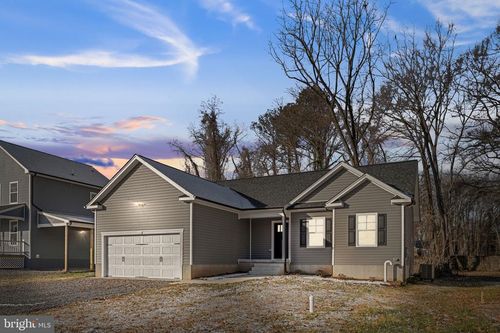 749 Lakeview Dr, COLONIAL BEACH, VA, 22443-3416 | Card Image