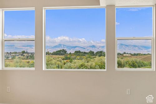 2e-202-8503 S Iris Lumi Ln, Midvale, UT, 84047 | Card Image
