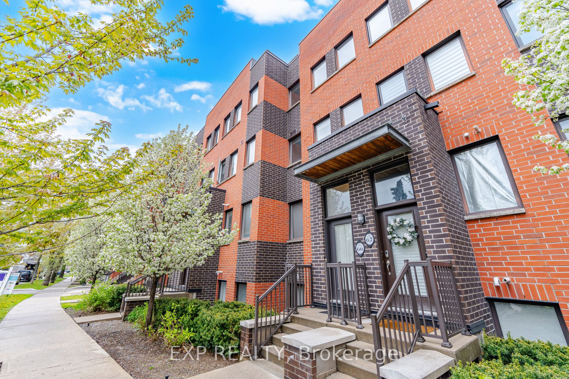 Residential in Toronto W05