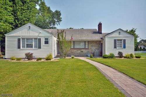 765 W 7th St, Plainfield, NJ, 07060-2043 | Card Image