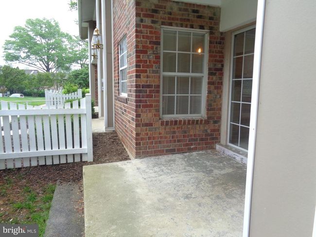 APT-104 - 1954 Kennedy Dr, Condo with 2 bedrooms, 1 bathrooms and null parking in MCLEAN VA | Image 37