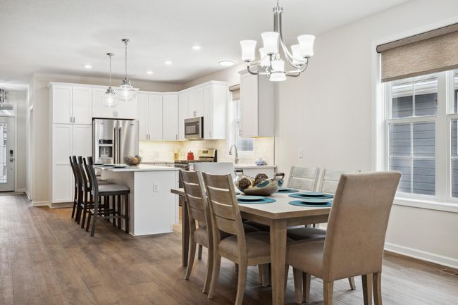 dining room | Image 11