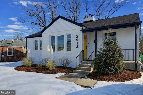 2913 Fairlawn St, TEMPLE HILLS, MD, 20748-1312 | Card Image