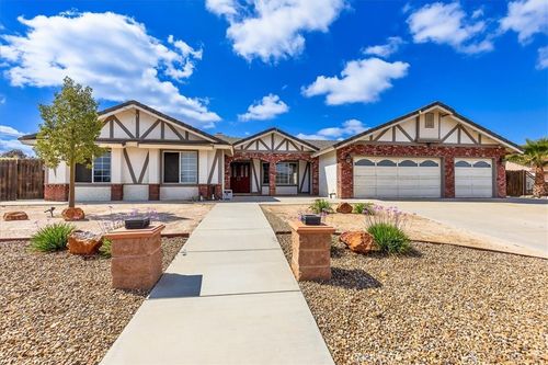 29247 Cobblestone St, Nuevo, CA, 92567 | Card Image