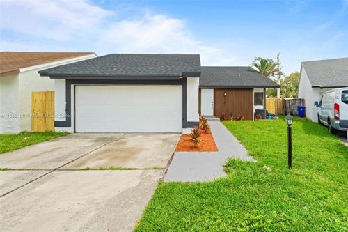 1701 Sw 86th Ter, Miramar, FL, 33025-2029 | Card Image