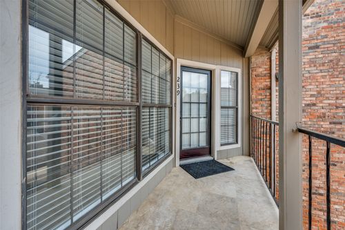239-401 Pebble Way, Arlington, TX, 76006 | Card Image