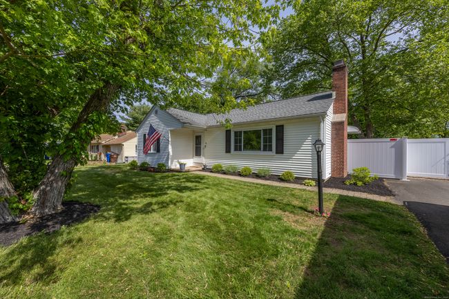 26 Clear Lake Rd, House other with 3 bedrooms, 1 bathrooms and null parking in North Branford CT | Image 29