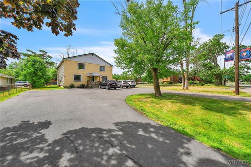 363 Davison Rd, Lockport, NY, 14094-4000 | Card Image