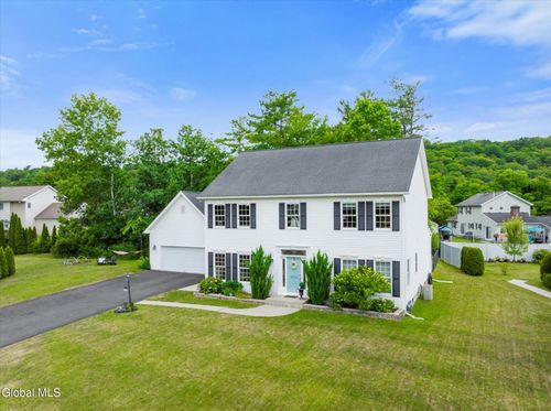14 Maplecrest Dr, Ravena, NY, 12143-9754 | Card Image