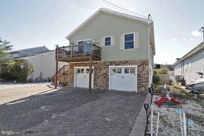 334 E Bayview Avenue, House other with 3 bedrooms, 2 bathrooms and null parking in Ocean Gate NJ | Image 3