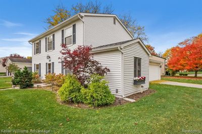 24485 Bonnie Brook Drive, Home with 3 bedrooms, 2 bathrooms and null parking in Novi MI | Image 2