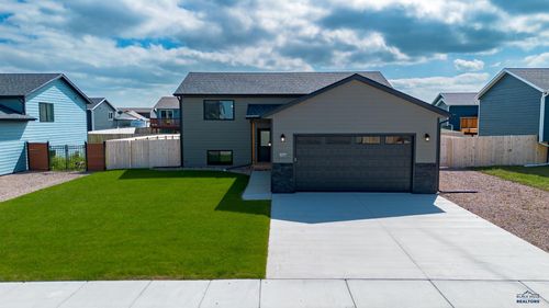 577 Antietam Dr, Box Elder, SD, 57719-1705 | Card Image