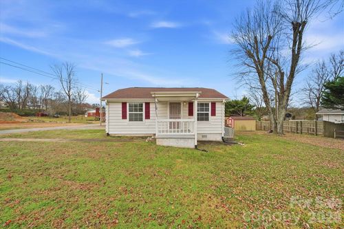 316 23rd St Nw, Hickory, NC, 28601-4520 | Card Image