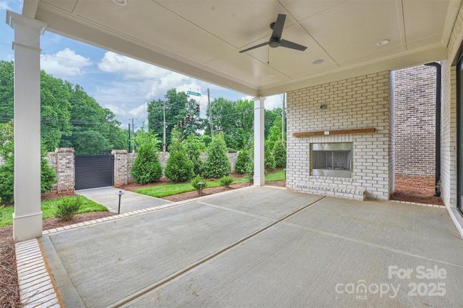 8163 Fairview Rd, House other with 4 bedrooms, 4 bathrooms and null parking in Charlotte NC | Image 8