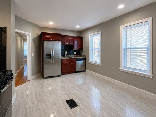 2-9 Nightingale St, Boston, MA, 02124-1763 | Card Image