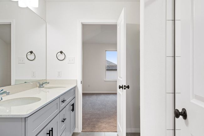 639 Backstays Loop, House other with 3 bedrooms, 3 bathrooms and 4 parking in Kyle TX | Image 10