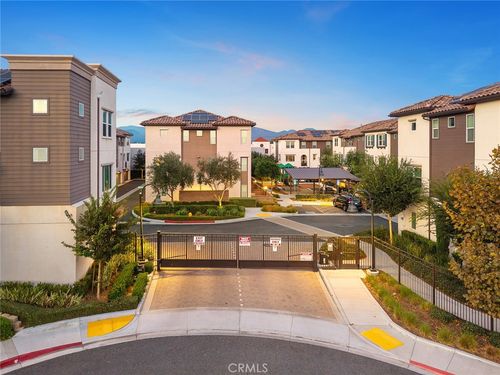 10839 Skyline Dr, South El Monte, CA, 91733-6804 | Card Image