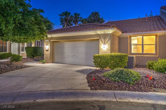 UNIT-101 - 1900 Summer Pine Ct, Townhouse with 3 bedrooms, 3 bathrooms and null parking in Las Vegas NV | Image 27