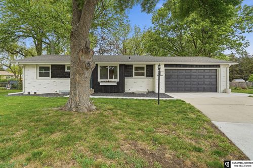 4410 Newton Circle, Lincoln, NE, 68506 | Card Image