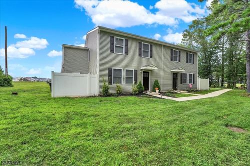8 Lyons Ct, SICKLERVILLE, NJ, 08081-1949 | Card Image
