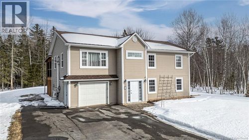 70 Brookdale Dr, Hanwell, NB, E3C1M5 | Card Image