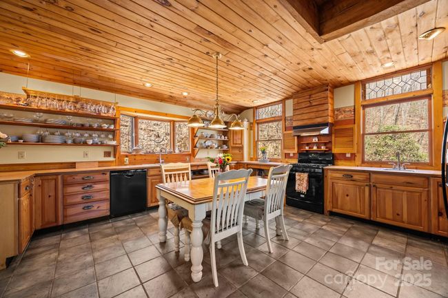 63 Chestnut Forest Rd, House other with 3 bedrooms, 3 bathrooms and null parking in Fairview NC | Image 13