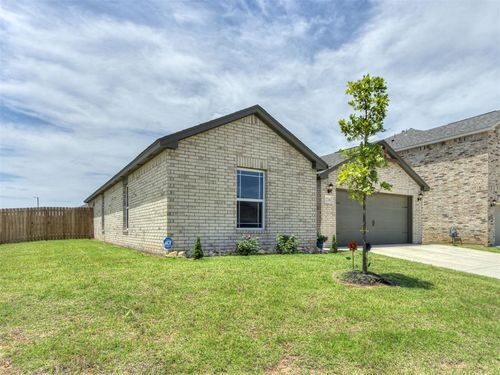 1716 Ruby Dr, El Reno, OK, 73036-4276 | Card Image
