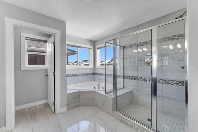 100 Red Embers Terrace Ne, House other with 5 bedrooms, 4 bathrooms and 5 parking in Calgary AB | Image 31