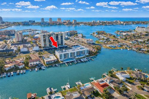 402-415 Island Way, Clearwater Beach, FL, 33767-2139 | Card Image