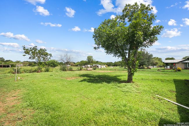 1931 Triple Pines St, House other with 2 bedrooms, 2 bathrooms and null parking in China Grove TX | Image 28
