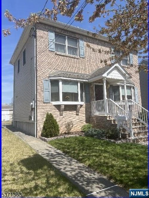 209 Forest Ave, Lyndhurst, NJ, 07071-2338 | Card Image