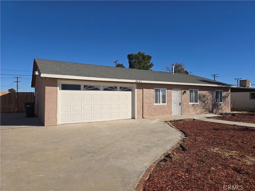 8651 S Loop Blvd, California City, CA, 93505-5261 | Card Image