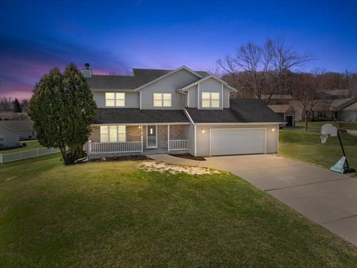 1416 Villa Park Ct, West Bend, WI, 53090-8459 | Card Image