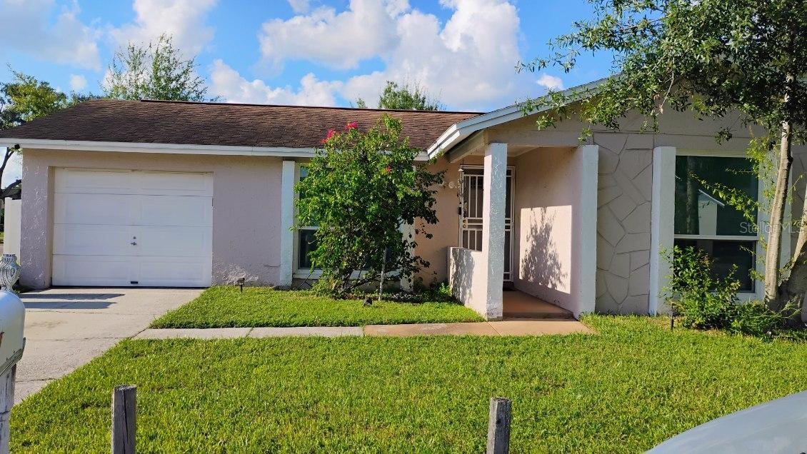 Pepperidge Ct, Tampa, FL 33615