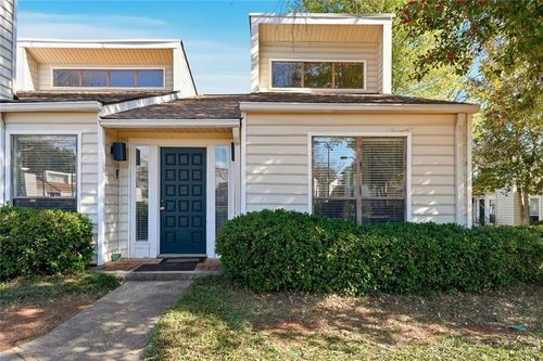 813 Serramonte Dr, Marietta, GA, 30068-4652 | Card Image