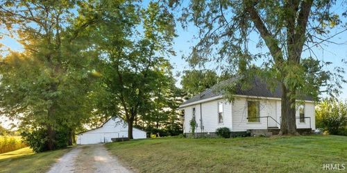 9954 S 210 E, Monon, IN, 47959-8506 | Card Image