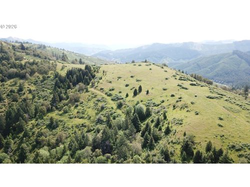 8143 Tiller Trail Hwy, Canyonville, OR, 97417 | Card Image