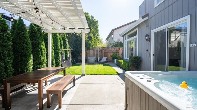 7654 12 Th Hole Dr, House other with 3 bedrooms, 3 bathrooms and 4 parking in Windsor CA | Image 20