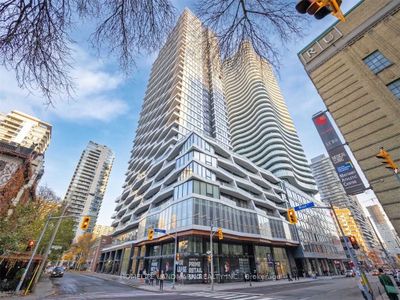 PH16 - 85 Wood St, Condo with 2 bedrooms, 2 bathrooms and null parking in Toronto ON | Image 1