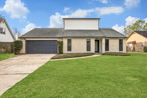 607 Tanglewood Dr, Friendswood, TX, 77546-2154 | Card Image