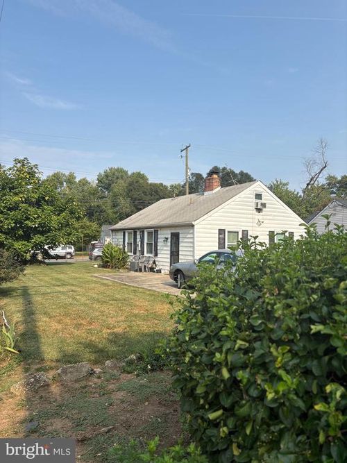 4901 70th Pl, HYATTSVILLE, MD, 20784-1633 | Card Image