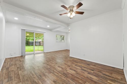 6601 Stonleigh Pl, Austin, TX, 78744-5018 | Card Image