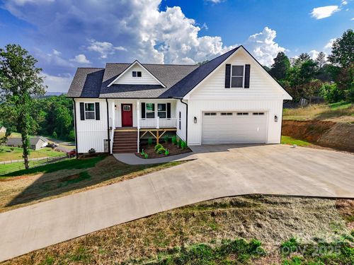 220 Pine Ridge Rd, Mars Hill, NC, 28754-9010 | Card Image