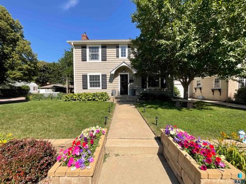 2100 Center Ave, Sioux Falls, SD, 57105 | Card Image