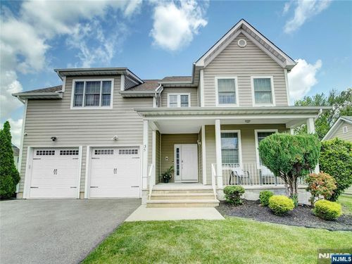 35 College Dr, East Orange, NJ, 07017-2030 | Card Image