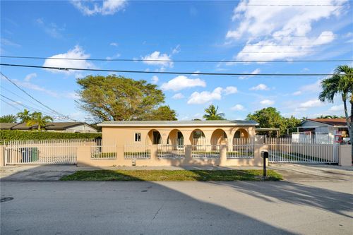 0-4701 Sw 104th Ct, Miami, FL, 33165-5653 | Card Image