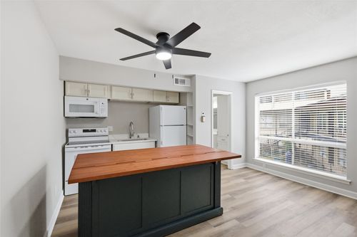 214-5000 Bowser Avenue, Dallas, TX, 75209 | Card Image
