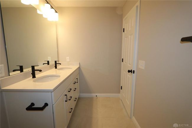 50 - 2855 Sky Crossing Dr, House other with 3 bedrooms, 3 bathrooms and null parking in Beavercreek OH | Image 19